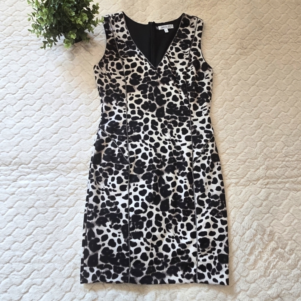 Jennifer Lopez Black & Cream Leopard Print Sleeveless Sheath Dress, Size 6